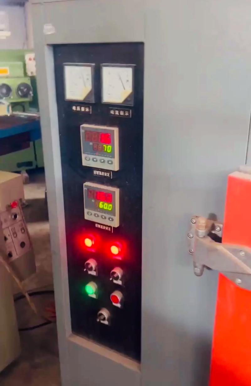 精密烘箱 工廠新到電熱鼓風(fēng)干燥箱的選購與使用解析